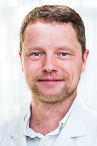 Prof. Dr. Sven Ostermeier, Senior Orthopaedic Consultant