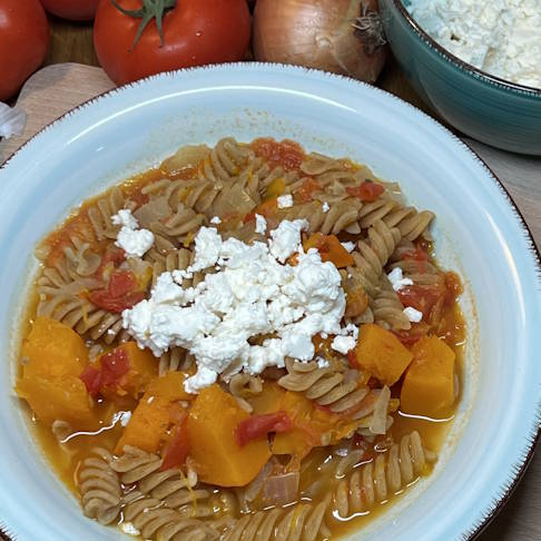 One-Pot-Kürbis-Pasta Rezept