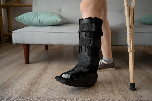 Walker-Schuh bei Knick-Senkfuß