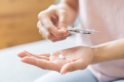 Einnahme von Nsar-Medikamenten gegen Hüftschmerzen