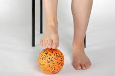 Übung zum Training der kleinen Fußmuskeln